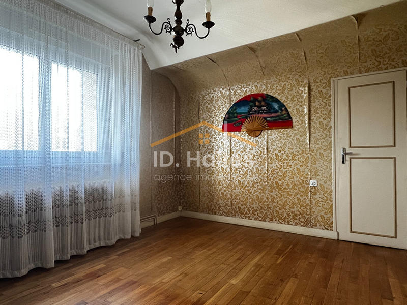 Maison - 83 m² - 5 pièces