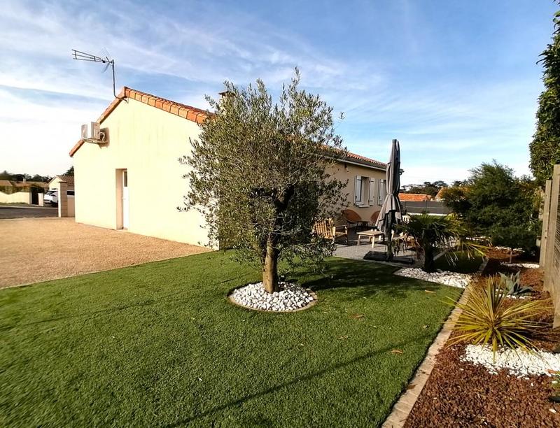 Maison - 95 m² - 5 pièces