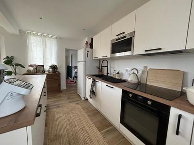 Maison - 92 m² - 4 pièces