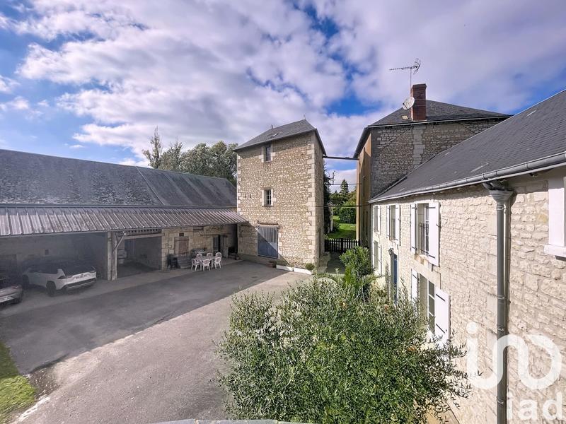 Maison - 273 m² - 10 pièces