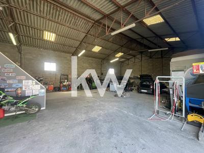 Fonds de commerce - Magasins - 250 m²