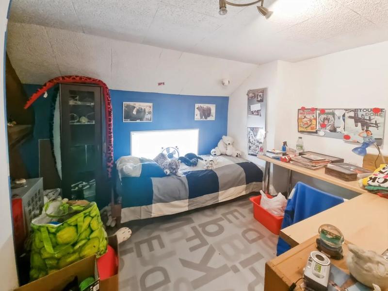 Maison - 207 m² - 7 pièces