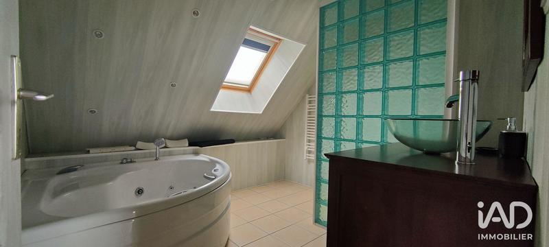 Maison - 350 m² - 7 pièces