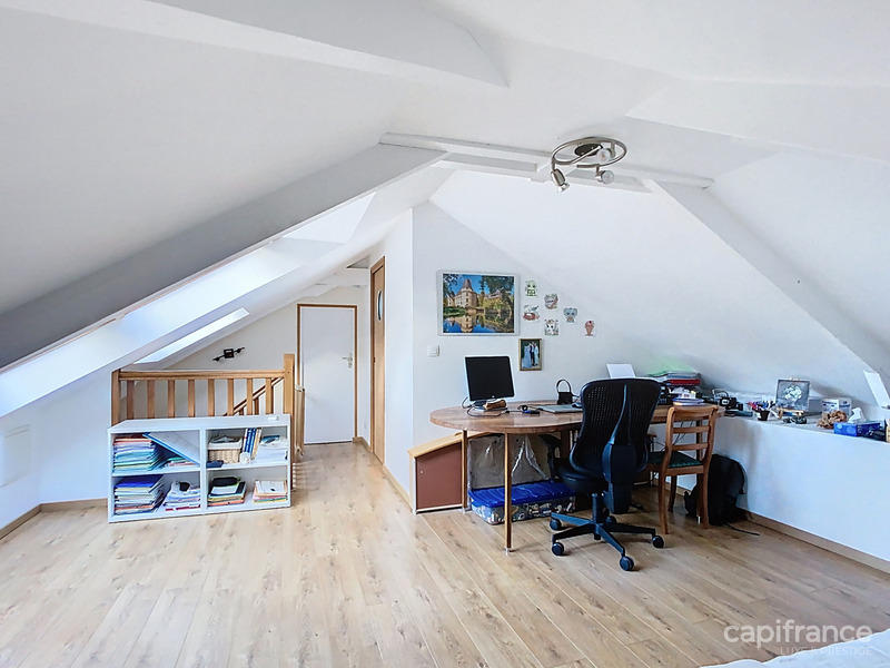 Maison - 96 m² - 5 pièces