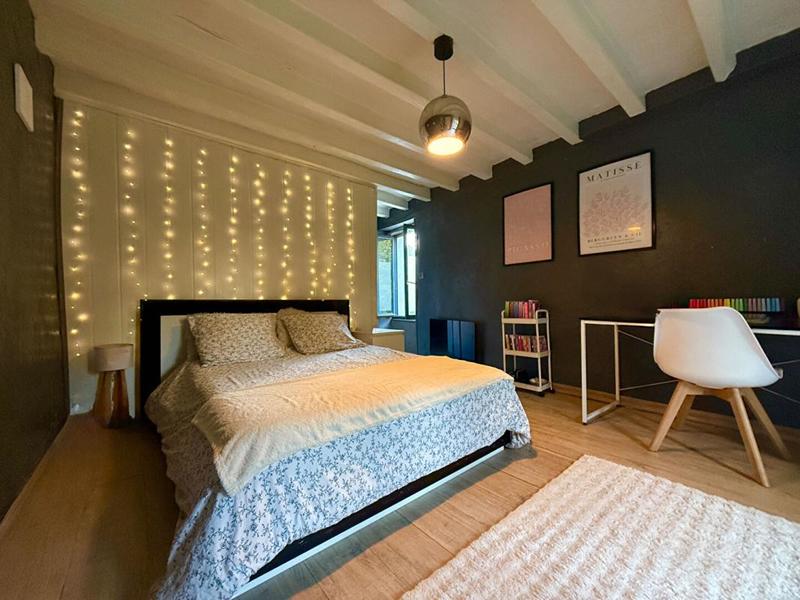 Maison - 260 m² - 10 pièces