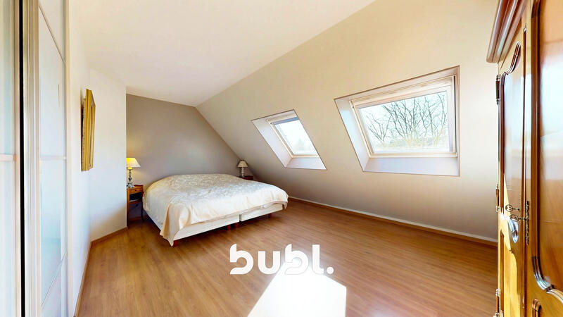 Maison - 259 m² - 11 pièces