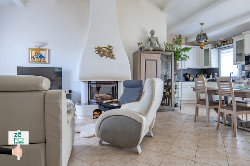 Maison - 88 m² - 4 pièces