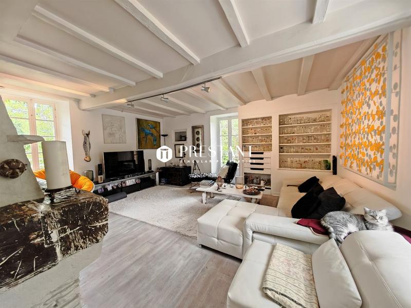 Demeure - 524 m² - 13 pièces