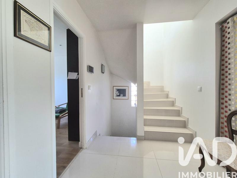 Maison - 138 m² - 5 pièces