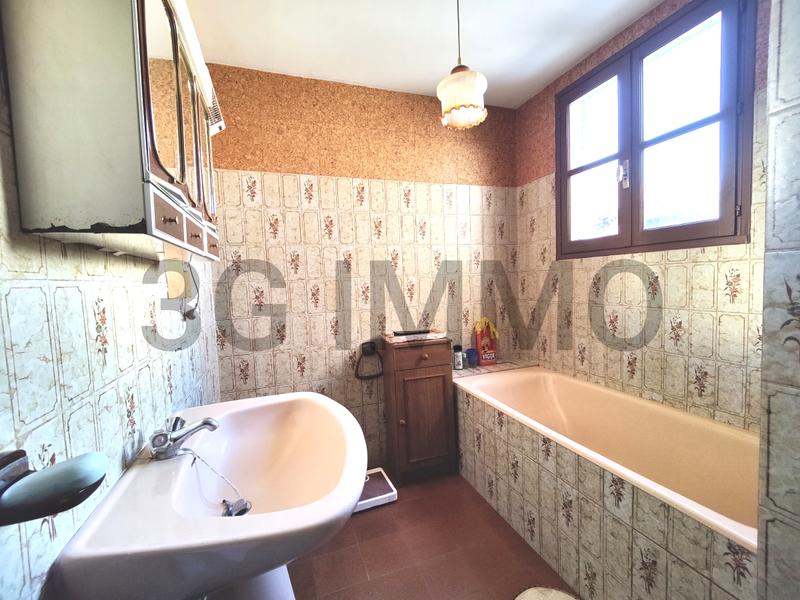 Maison - 111 m² - 5 pièces