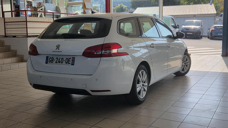 Peugeot 308 II BlueHDi 130 Eat8 s&amp;amp;S Active Business