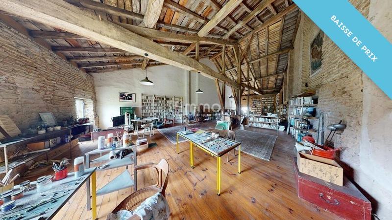 Demeure - 644 m² - 25 pièces