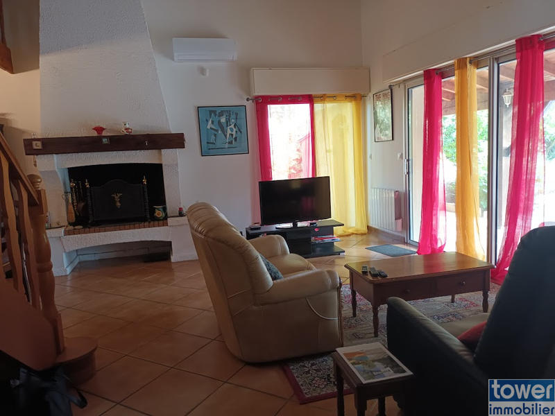 Villa - 215 m² - 7 pièces