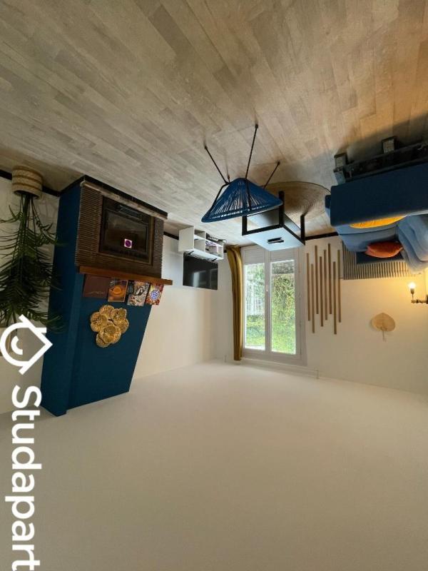 Chambre - 14 m² - 1 pièce