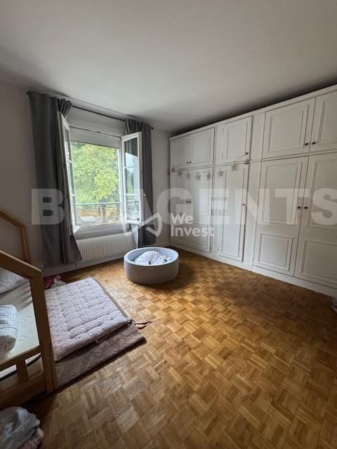 Maison - 337 m² - 8 pièces