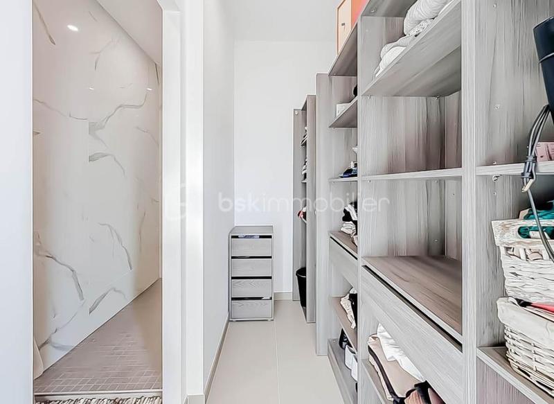 Maison - 170 m² - 5 pièces