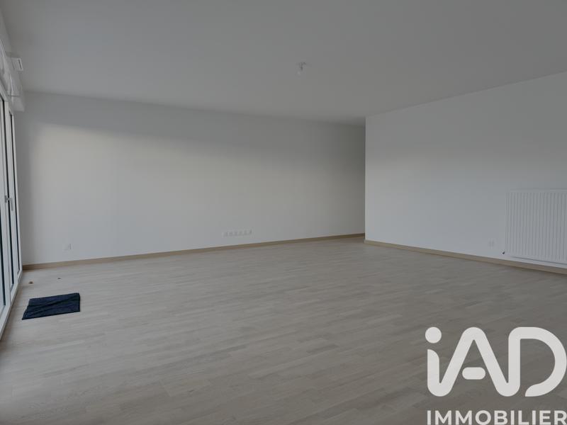 Appartement - 99 m² - 4 pièces