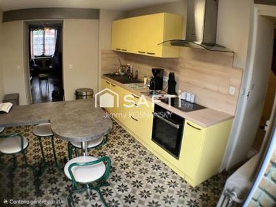 Maison - 247 m² - 7 pièces