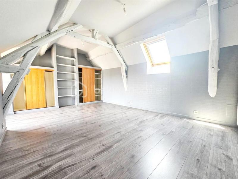 Maison traditionnelle - 196 m² - 5 pièces