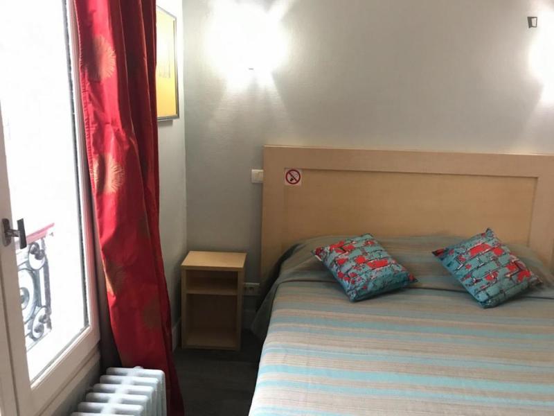 Chambre - 26 pièces