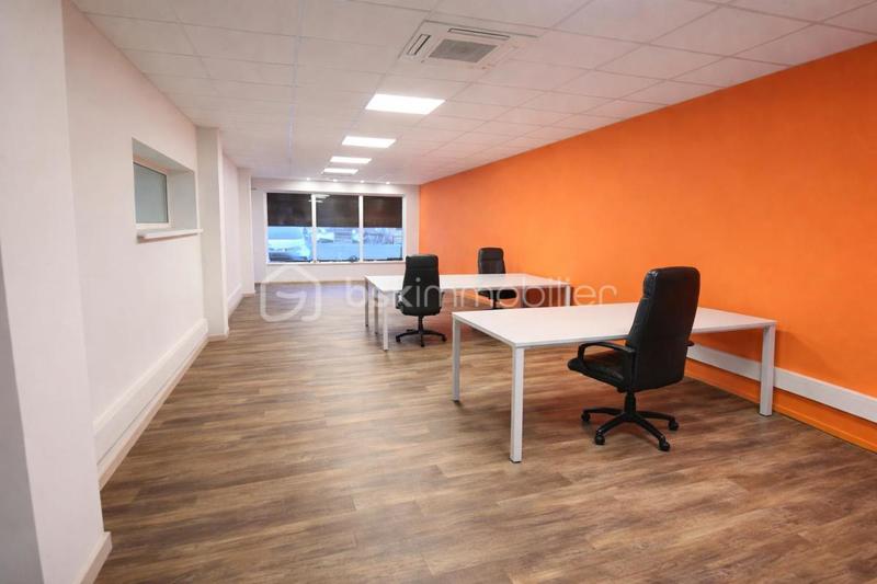 Bureau - 210 m² - 3 pièces