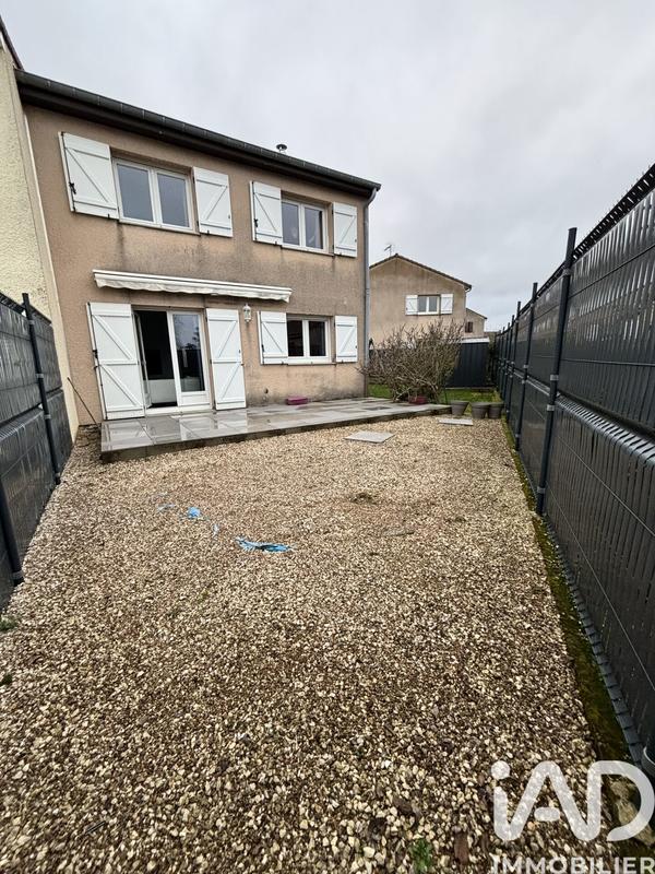 Maison - 92 m² - 5 pièces