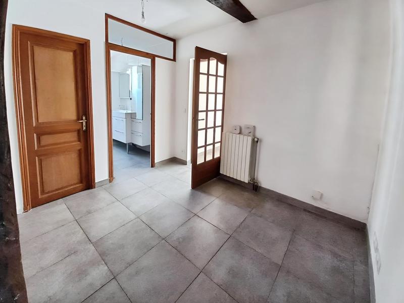Maison - 181 m² - 6 pièces