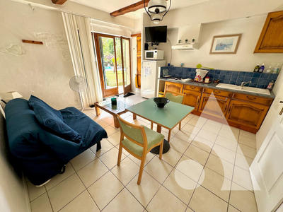 Maison - 470 m² - 17 pièces