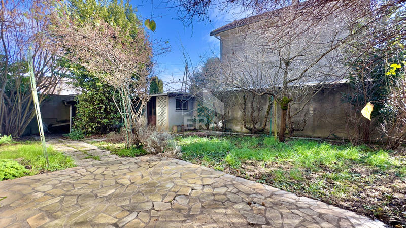 Maison - 122 m² - 7 pièces