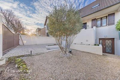 Maison - 145 m² - 7 pièces