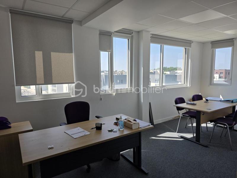 Bureau - 234 m² - 12 pièces