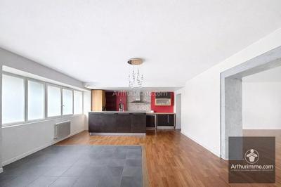 Maison - 184 m² - 7 pièces