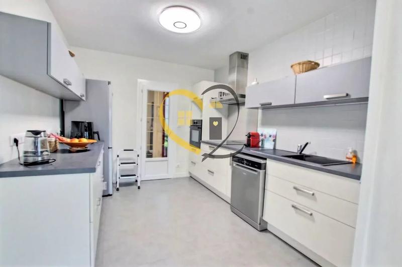 Maison de ville - 117 m² - 6 pièces