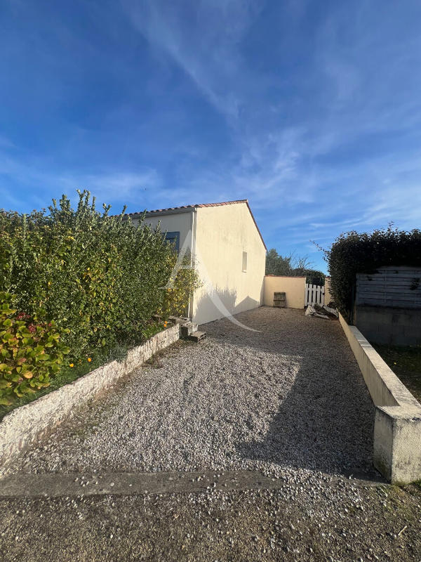Maison - 92 m² - 4 pièces
