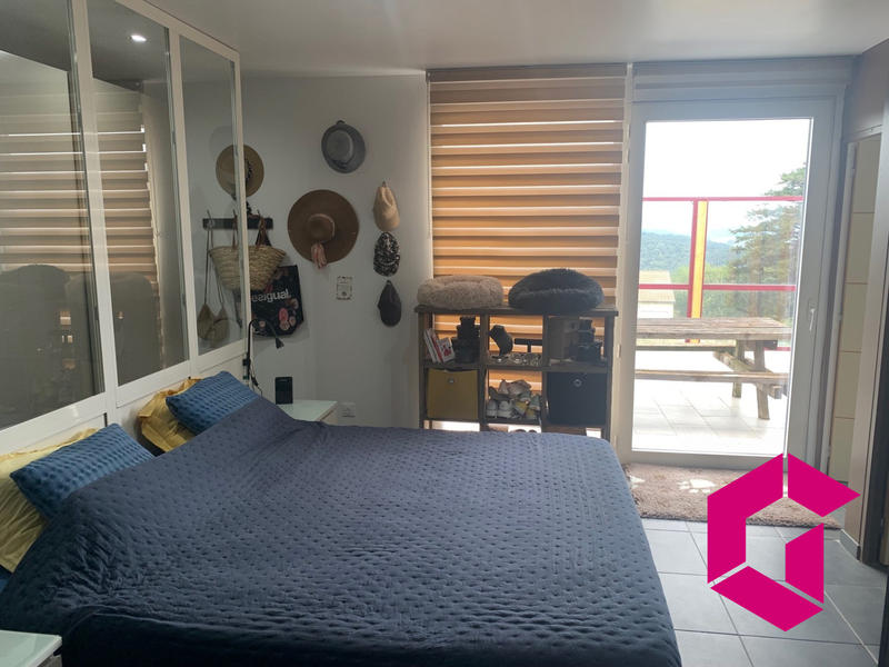 Villa - 205 m² - 4 pièces