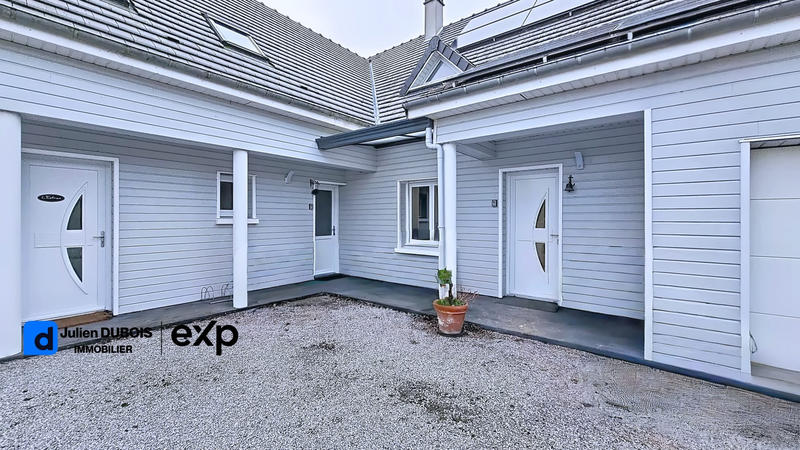 Maison - 260 m² - 12 pièces