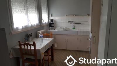 Chambre - 11 m² - 1 pièce