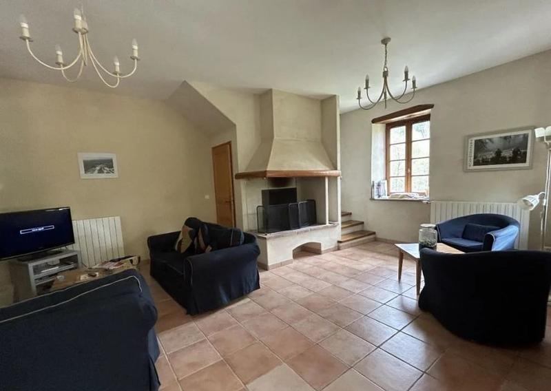 Propriété - 341 m²