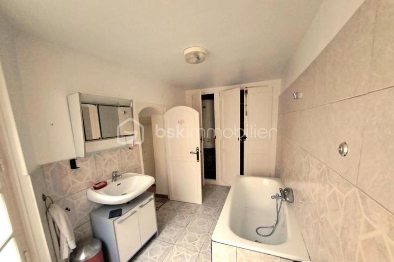 Hôtel particulier - 216 m² - 9 pièces