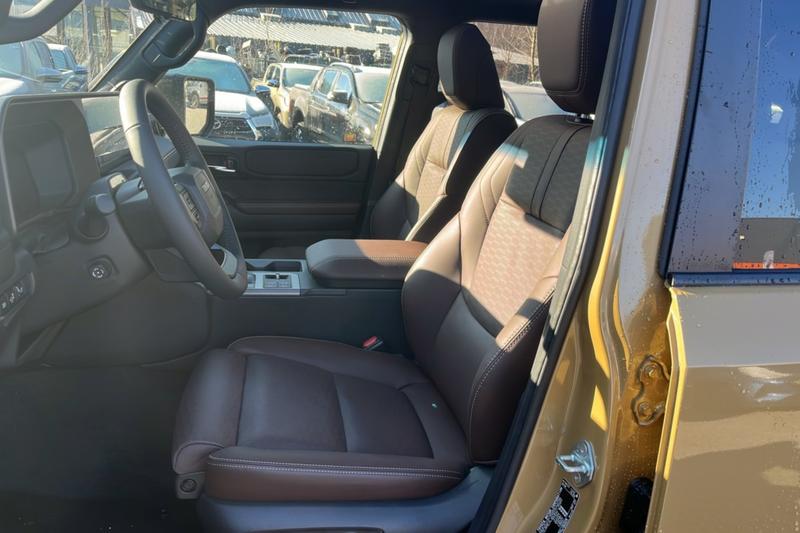 Toyota Land Cruiser 2.8 204 First Edition 4pl