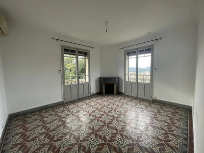 Maison - 195 m² - 7 pièces