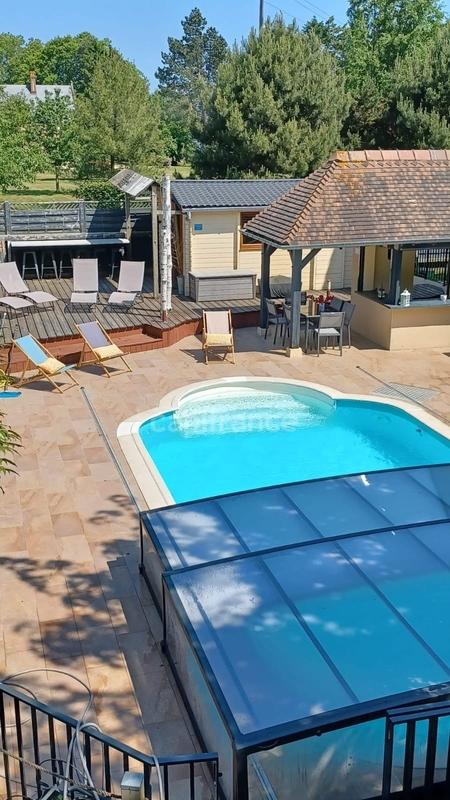 Maison - 199 m² - 6 pièces