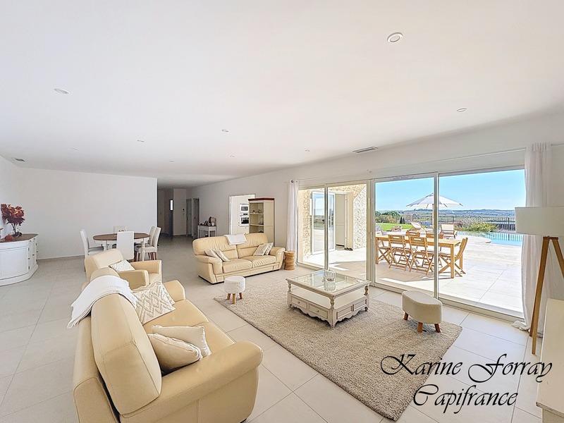 Maison - 174 m² - 6 pièces