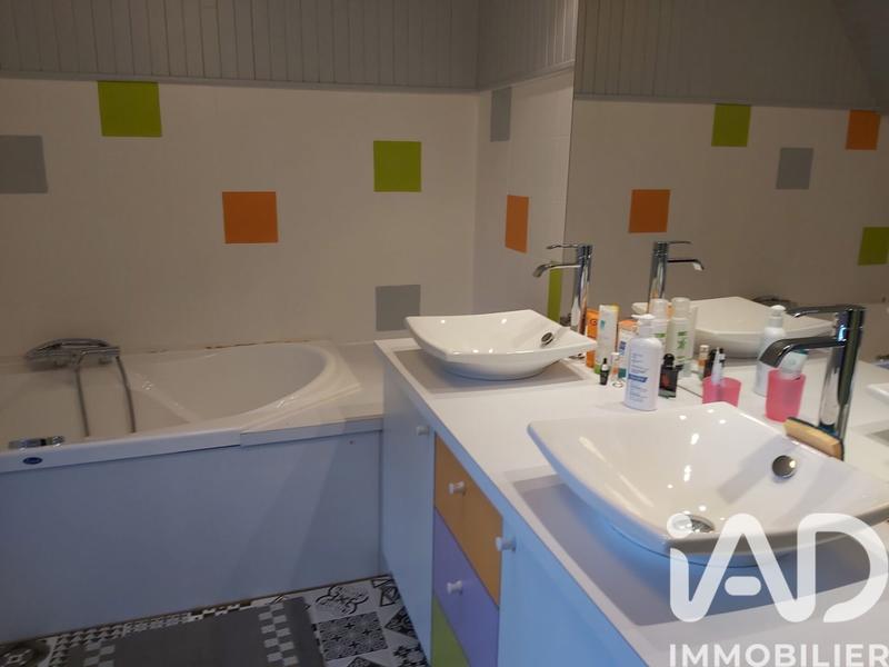 Maison - 194 m² - 5 pièces