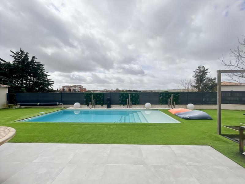 Maison - 187 m² - 5 pièces