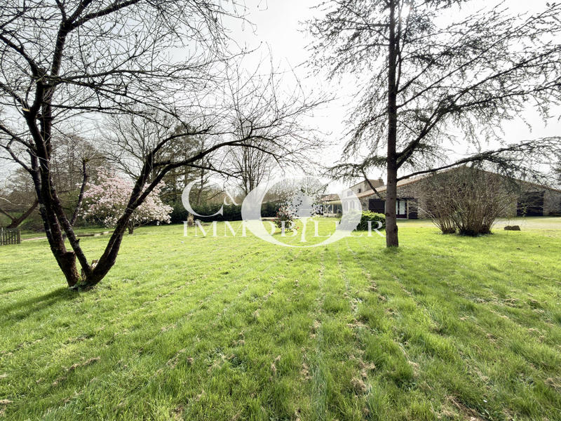 Maison de village - 209 m² - 7 pièces