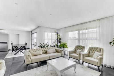 Maison - 145 m² - 5 pièces