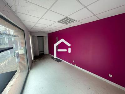 Local commercial - 16 m² - 1 pièce