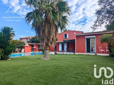 Maison - 252 m² - 9 pièces