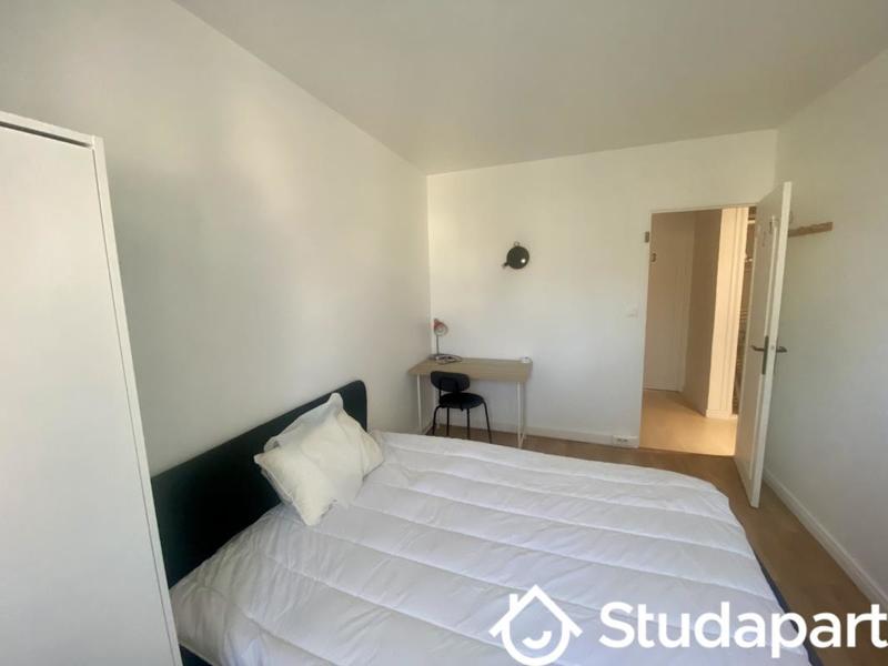 Chambre - 11 m² - 1 pièce